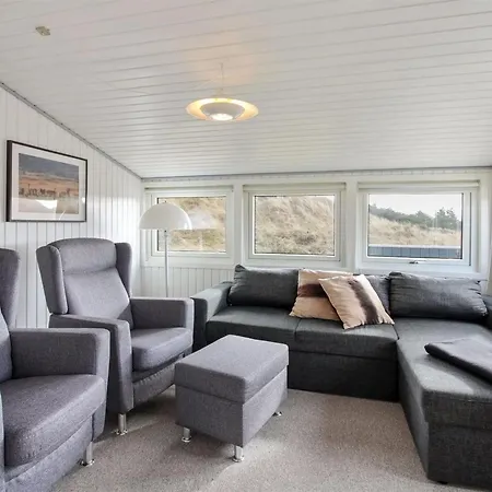 Сasa de vacaciones Stojmena - 200m From The Sea By Interhome *